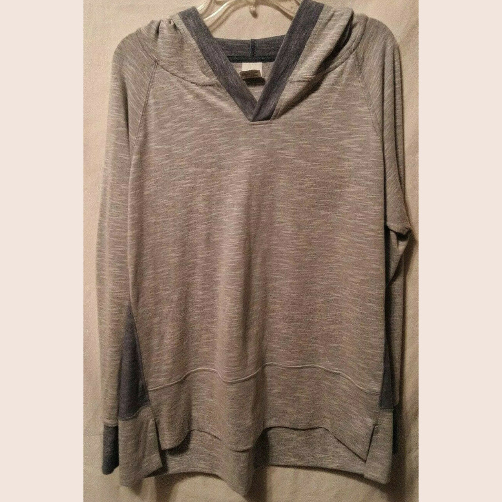 SOLD - DANSKIN NOW HOODIE WOMENS XL (16-18)